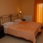 فيلة Kefalos
