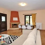 Kefalos فيلة Razáta