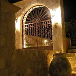 فيلة Kefalos